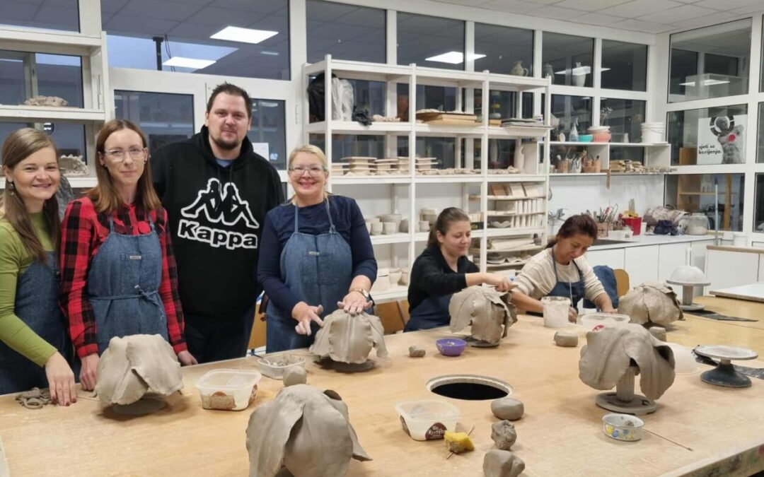 Učiteljice ponovo u školskim klupama