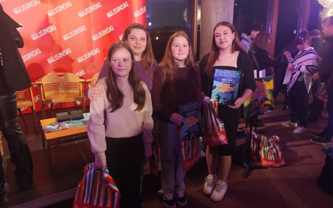 Naše učenice na izložbi – Vizualno-taktilno istraživanje