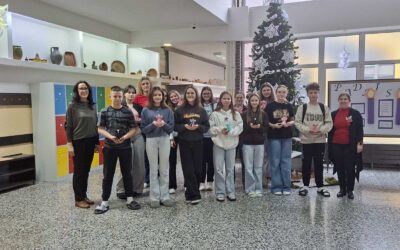 Radionica izrade božićnih anđela – primjer uspješne suradnje dviju škola