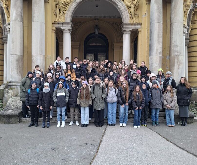 Od školskih klupa do kazališnih dasaka