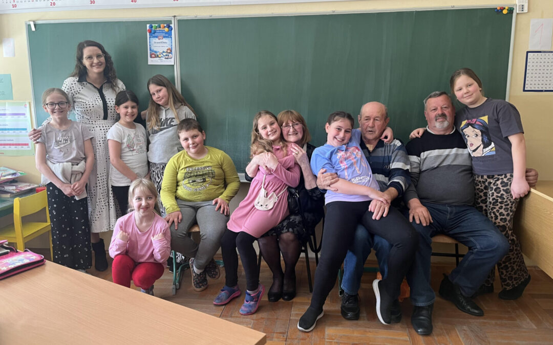 Posjet djedova i baka u našoj školi – PŠ Gardinovec