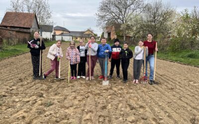 Učenje u prirodi – školski vrt 3.b razreda